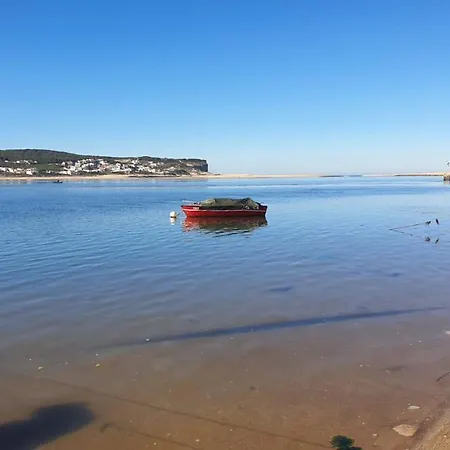 Silver Coast Luxe With 3 Bedrooms, 2 Bathrooms And A Beautiful View On The Swimmingpool In A Cosy Coastvillage Between The Famous Surfplaces Peniche And Nazare