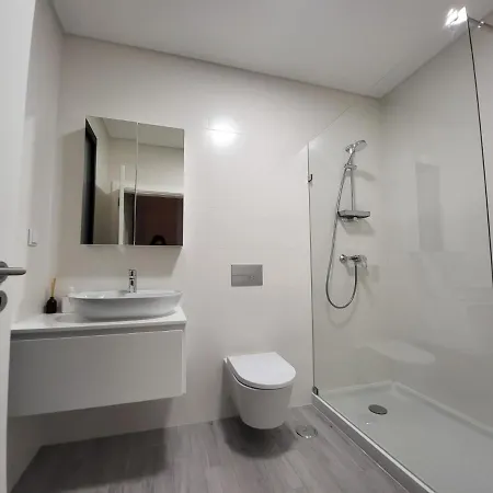 Silver Coast Luxe With 3 Bedrooms, 2 Bathrooms And A Beautiful View On The Swimmingpool In A Cosy Coastvillage Between The Famous Surfplaces Peniche And Nazare דירה