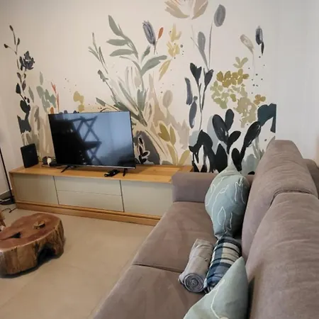 Silver Coast Luxe With 3 Bedrooms, 2 Bathrooms And A Beautiful View On The Swimmingpool In A Cosy Coastvillage Between The Famous Surfplaces Peniche And Nazare דירה *